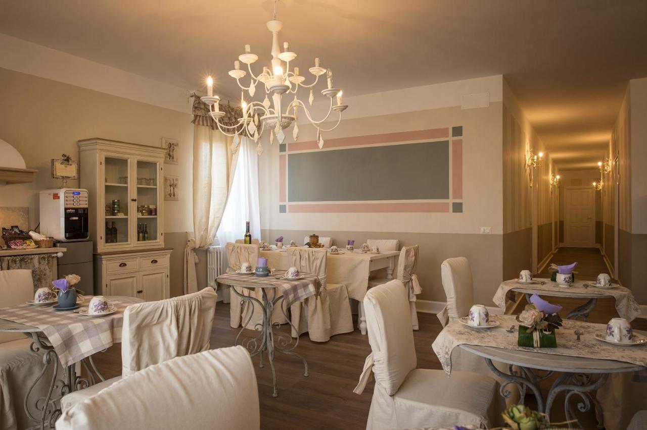 B&B Il Biancospino Abbadia San Salvator Exteriör bild